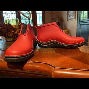 Red ankle Sloggers